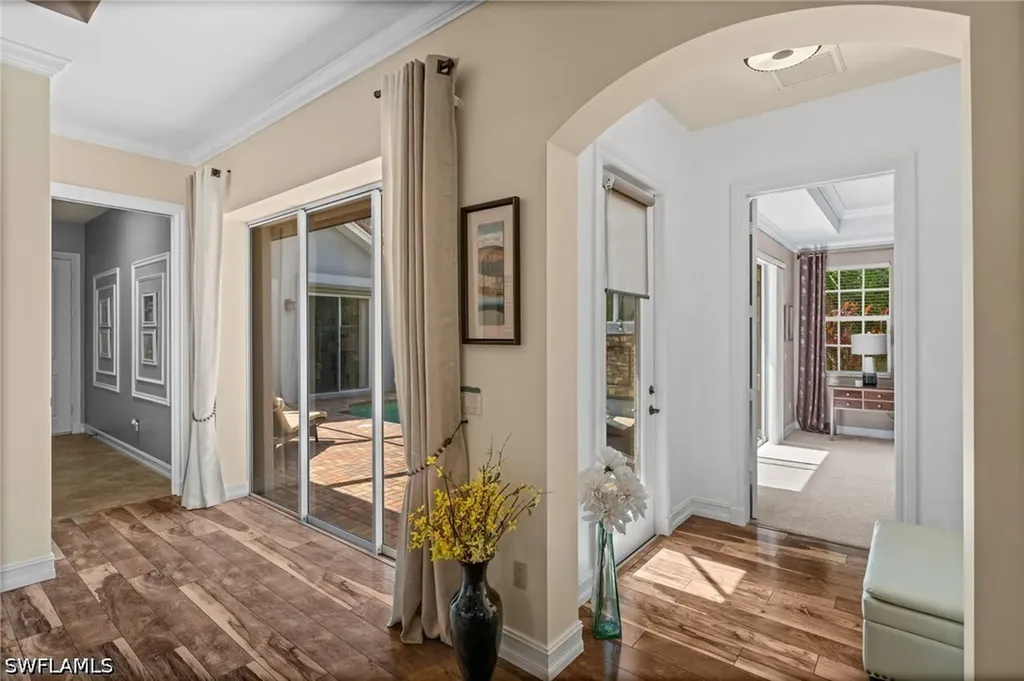 4830 Europa Drive Naples FL 34105