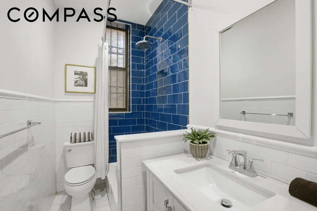 4830 Europa Drive Naples FL 34105