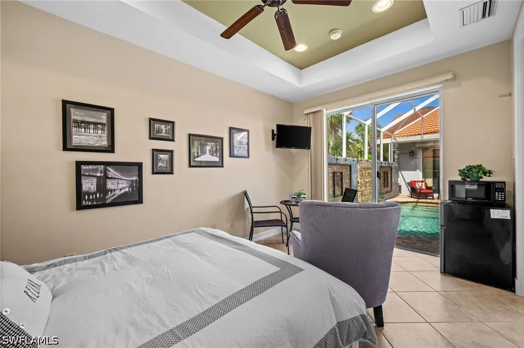 4830 Europa Drive Naples FL 34105