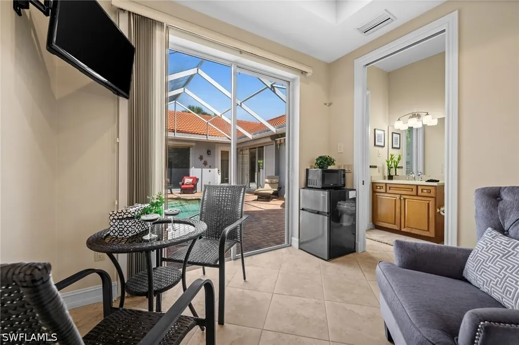 4830 Europa Drive Naples FL 34105