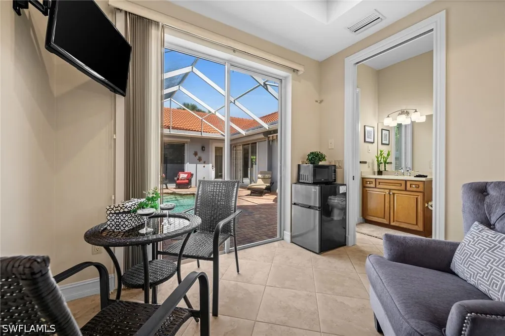 4830 Europa Drive Naples FL 34105