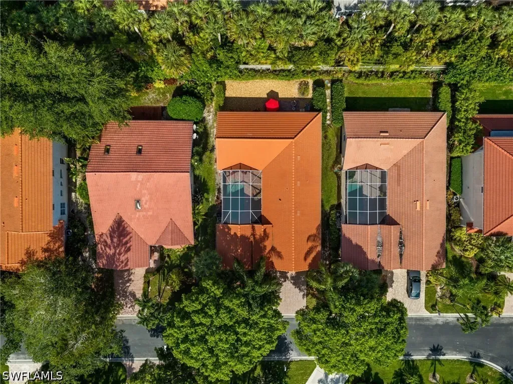 4830 Europa Drive Naples FL 34105