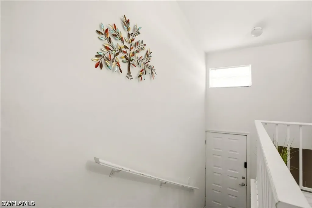 505 Windsor Square Naples FL 34104