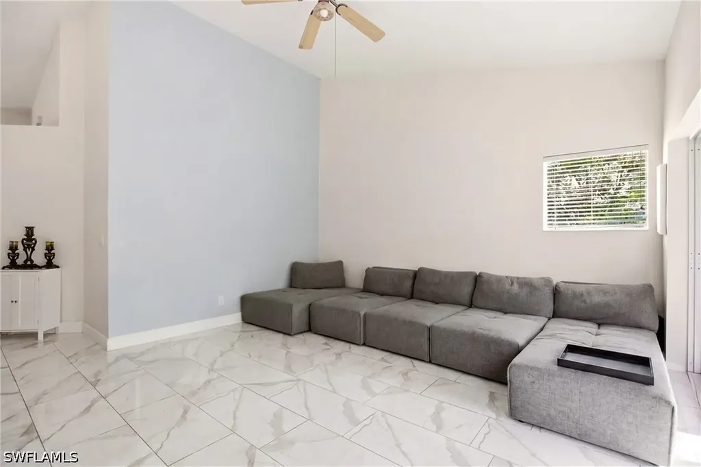 505 Windsor Square Naples FL 34104