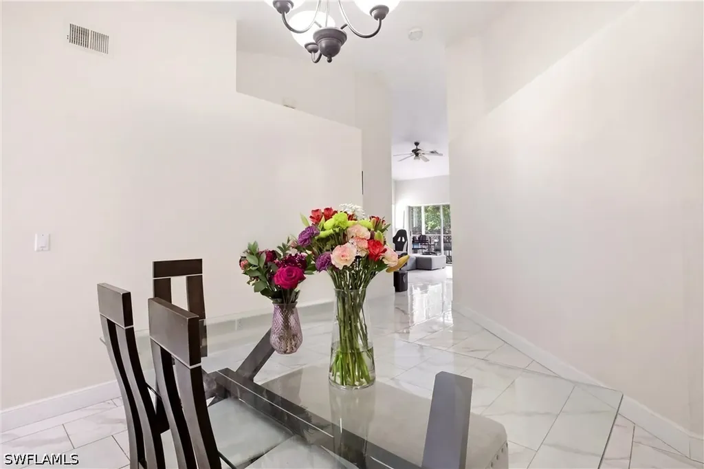 505 Windsor Square Naples FL 34104