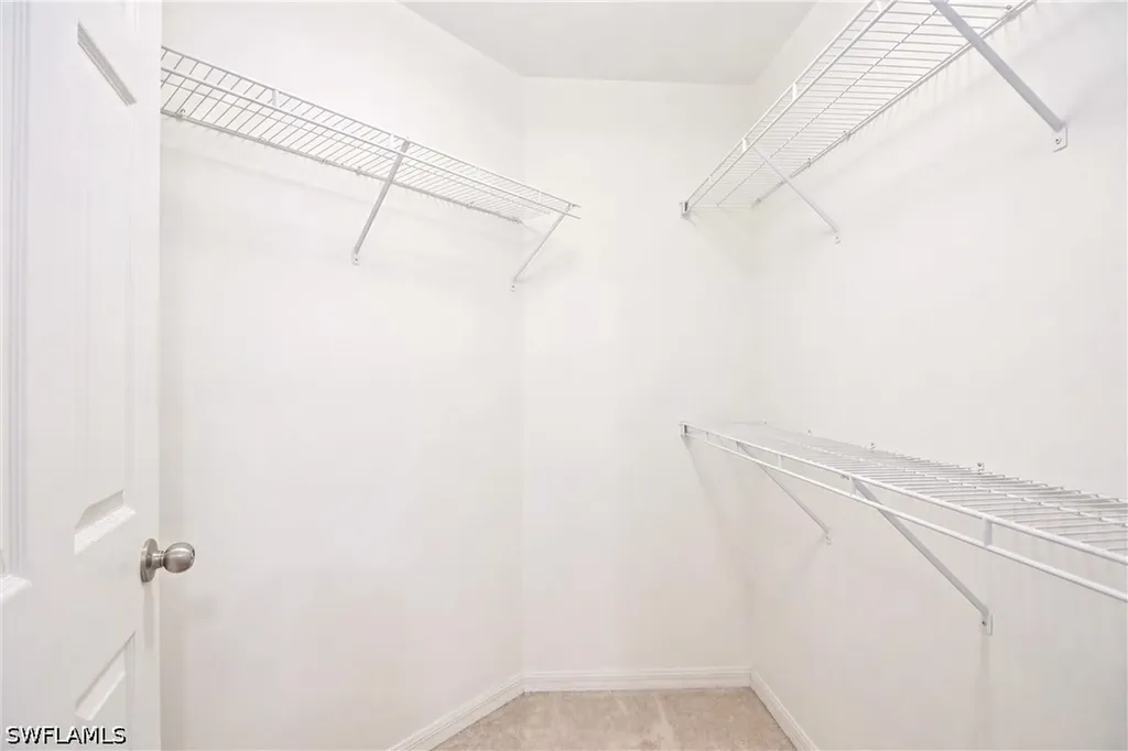 505 Windsor Square Naples FL 34104