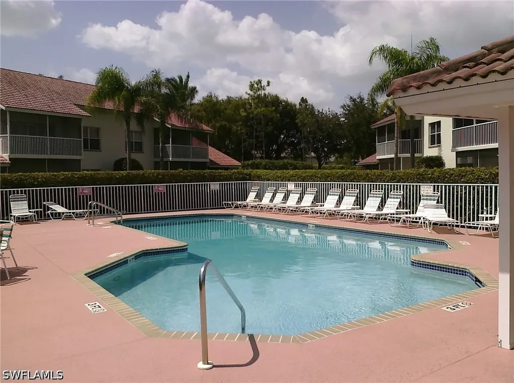 505 Windsor Square Naples FL 34104