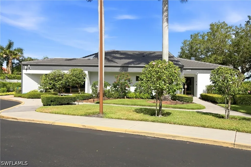 505 Windsor Square Naples FL 34104
