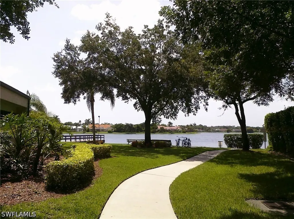 505 Windsor Square Naples FL 34104
