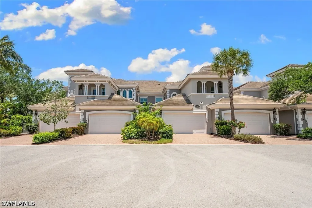 9205 Museo Circle Naples FL 34114