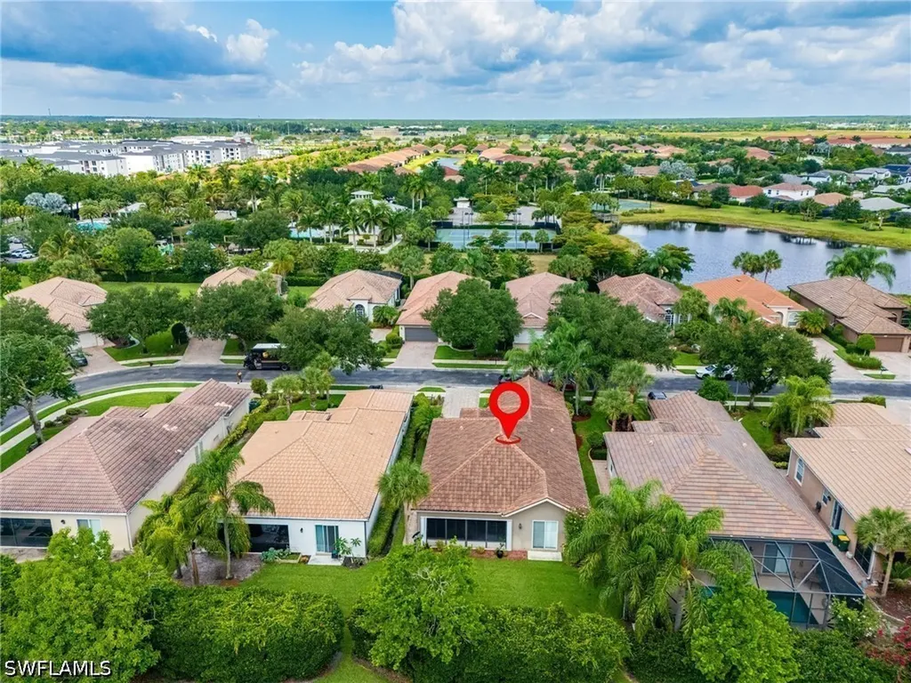 2271 Heydon Circle W Naples FL 34120