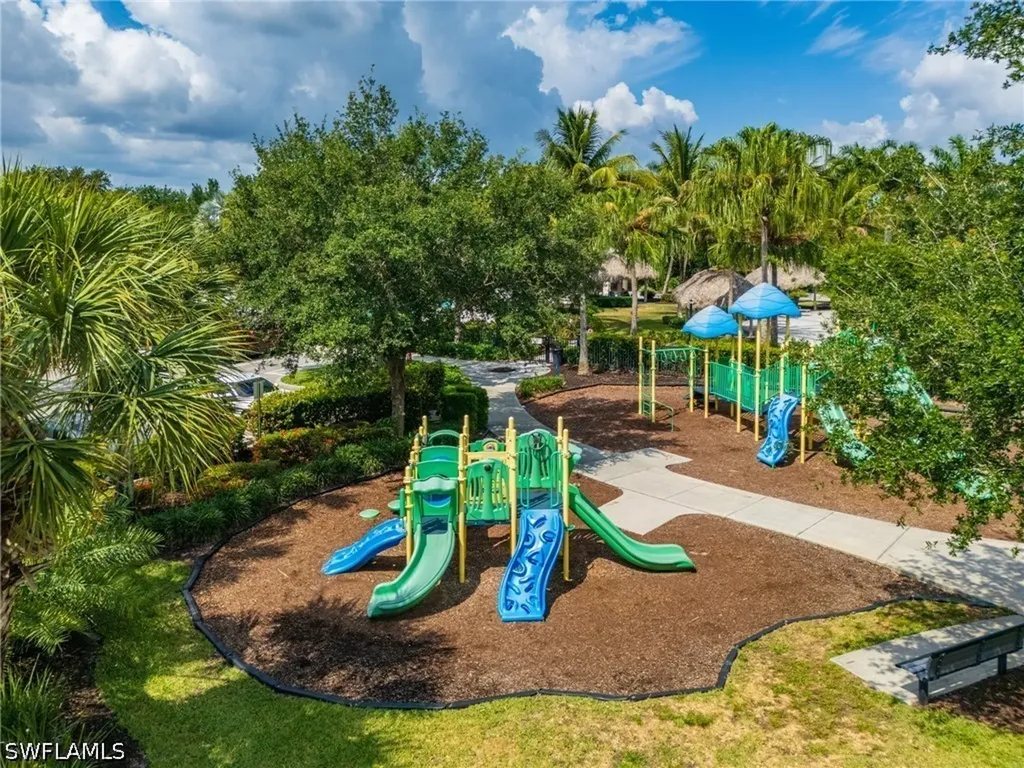 2271 Heydon Circle W Naples FL 34120