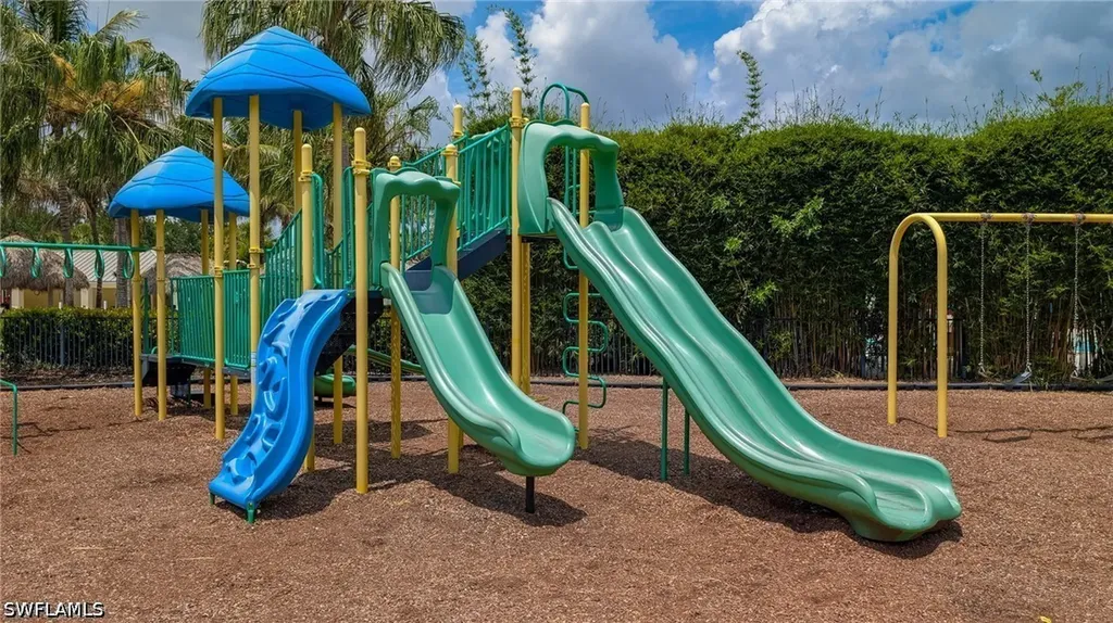 2271 Heydon Circle W Naples FL 34120