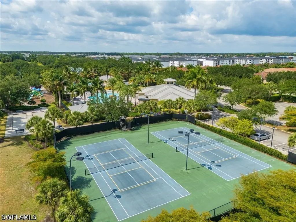 2271 Heydon Circle W Naples FL 34120