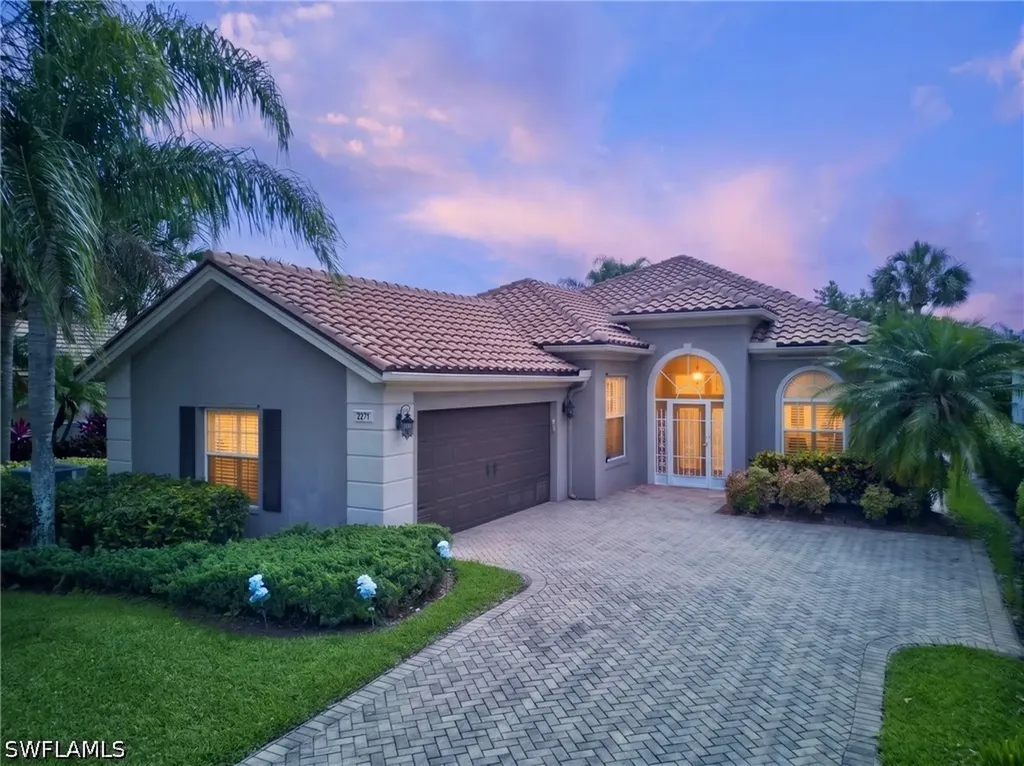 2271 Heydon Circle W Naples FL 34120