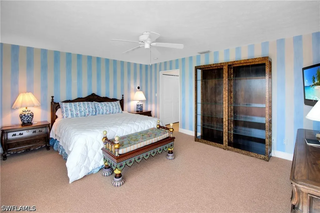 60 Pelican Street W Naples FL 34113