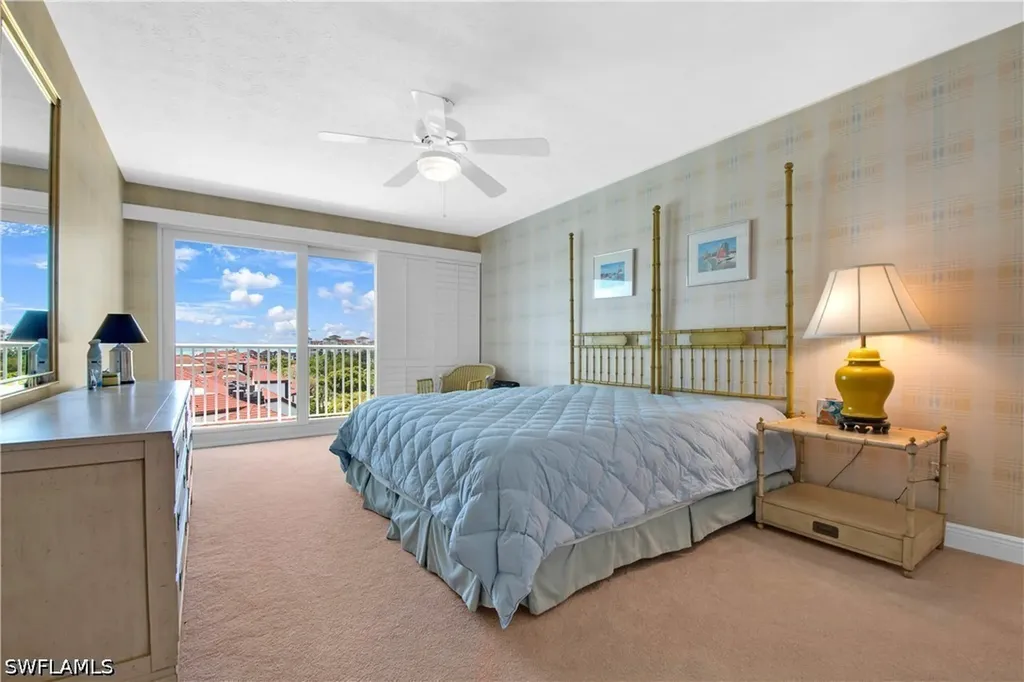 60 Pelican Street W Naples FL 34113