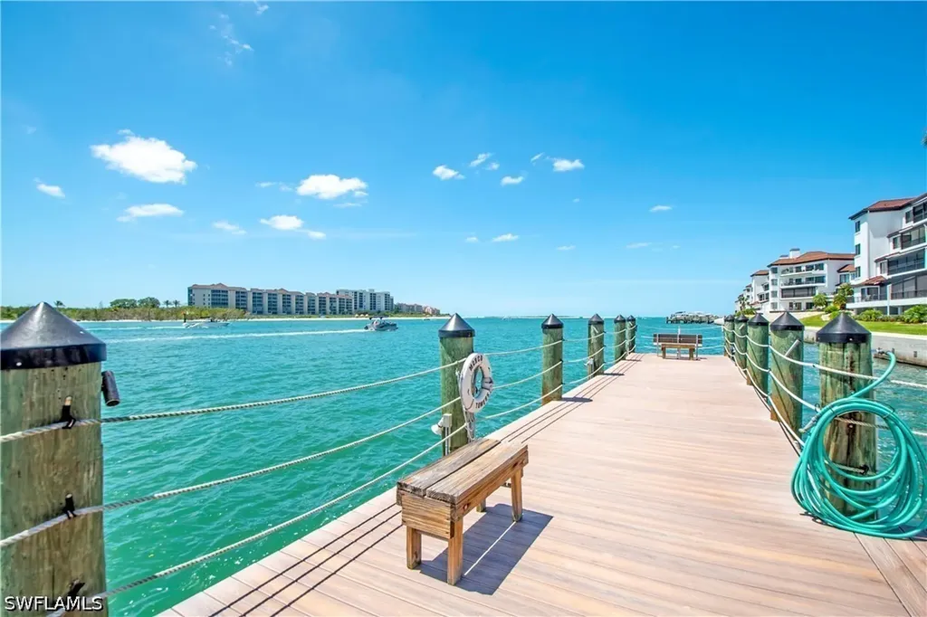 60 Pelican Street W Naples FL 34113