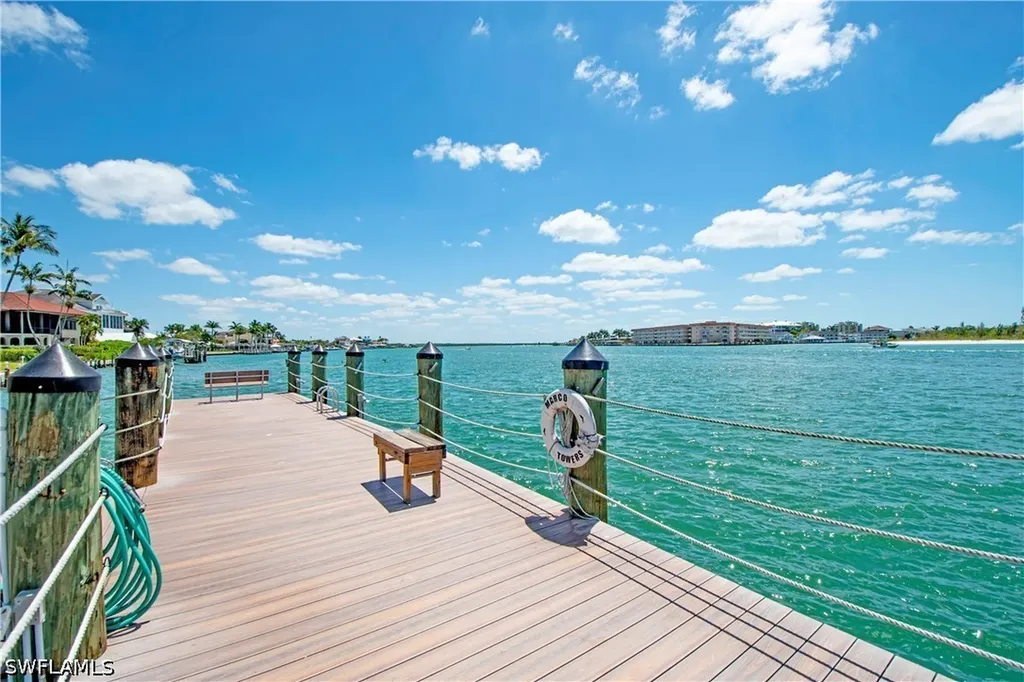 60 Pelican Street W Naples FL 34113