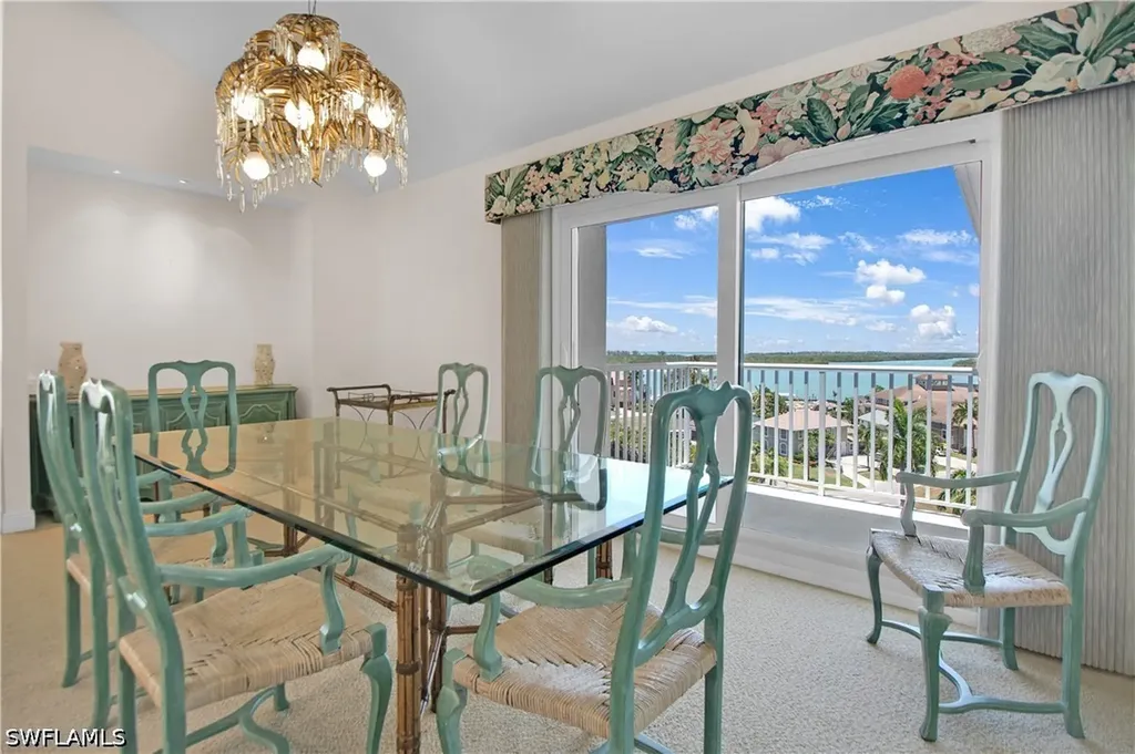 60 Pelican Street W Naples FL 34113
