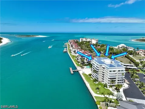 60 Pelican Street W Naples FL 34113