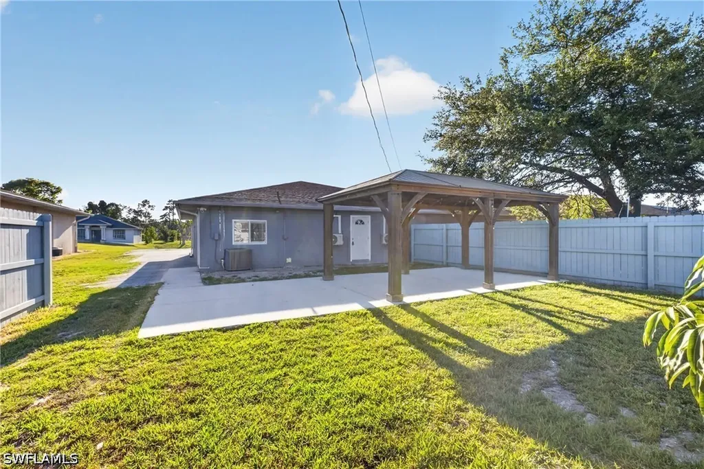 2400 55th Terrace SW Naples FL 34116