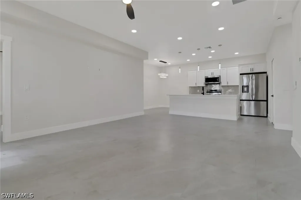 4501/4503 15th Street SW Lehigh Acres FL 33973