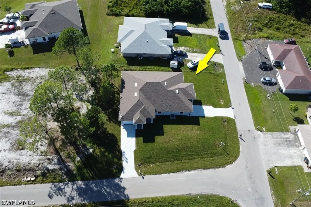 4501/4503 15th Street SW Lehigh Acres FL 33973