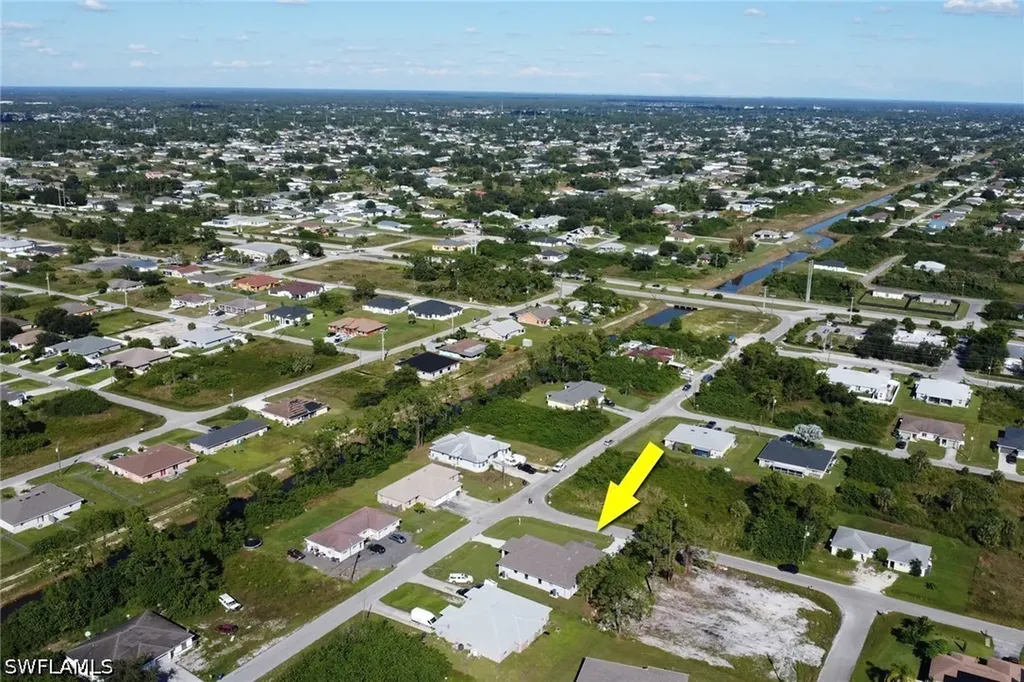 4501/4503 15th Street SW Lehigh Acres FL 33973