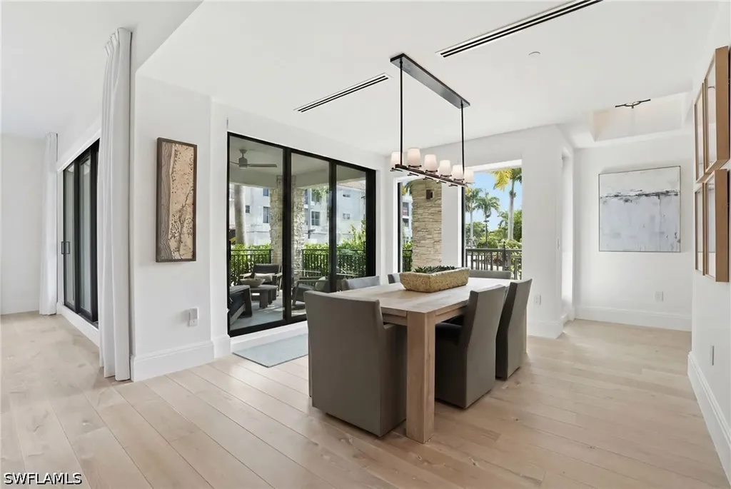 1130 3rd Avenue S Naples FL 34102