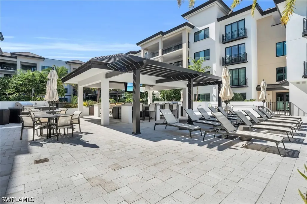 1130 3rd Avenue S Naples FL 34102