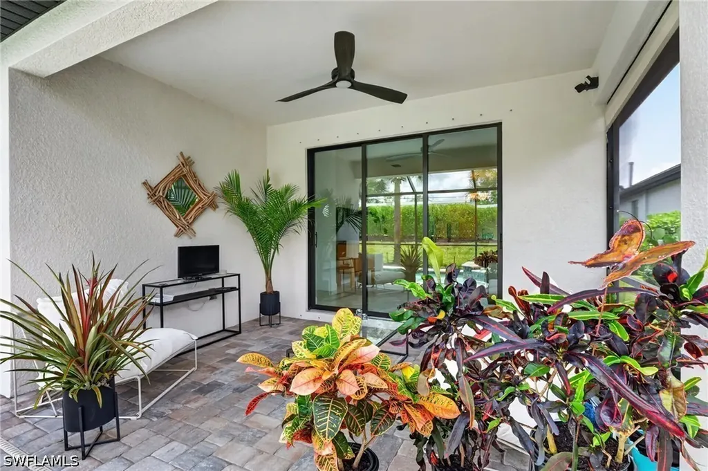 2174 Yellowfin Circle Naples FL 34114