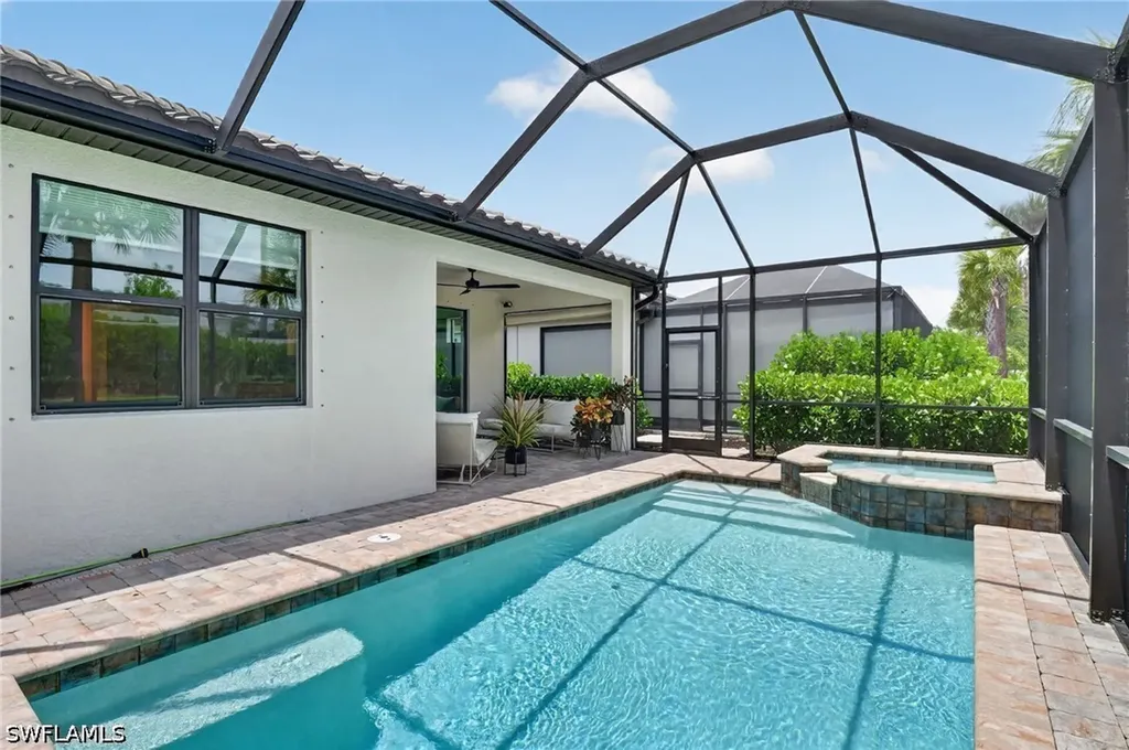 2174 Yellowfin Circle Naples FL 34114