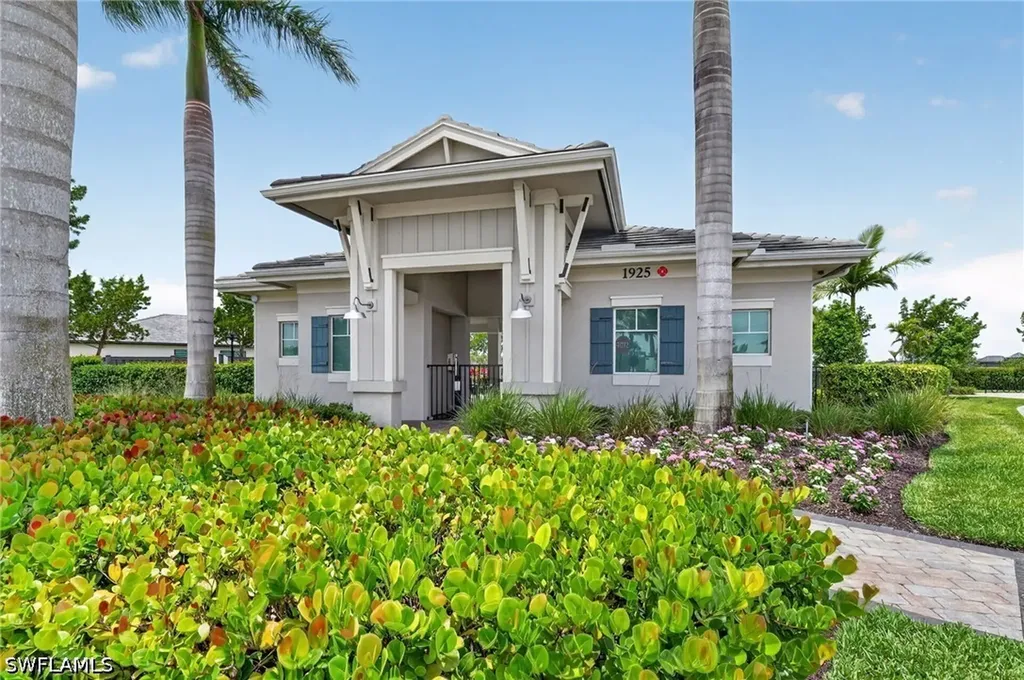 2174 Yellowfin Circle Naples FL 34114