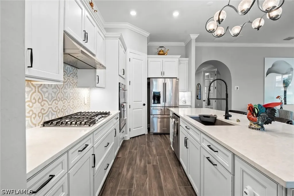 9811 Everglades Drive Naples FL 34120