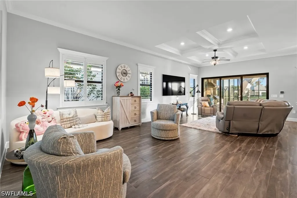 9811 Everglades Drive Naples FL 34120
