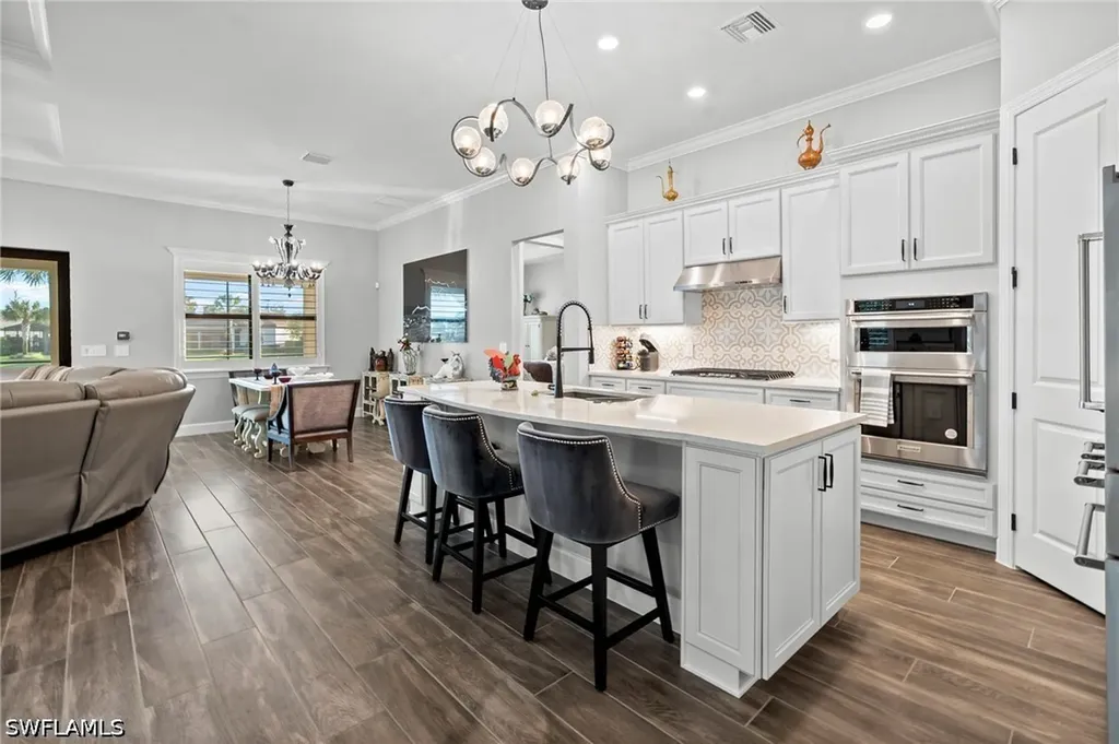 9811 Everglades Drive Naples FL 34120