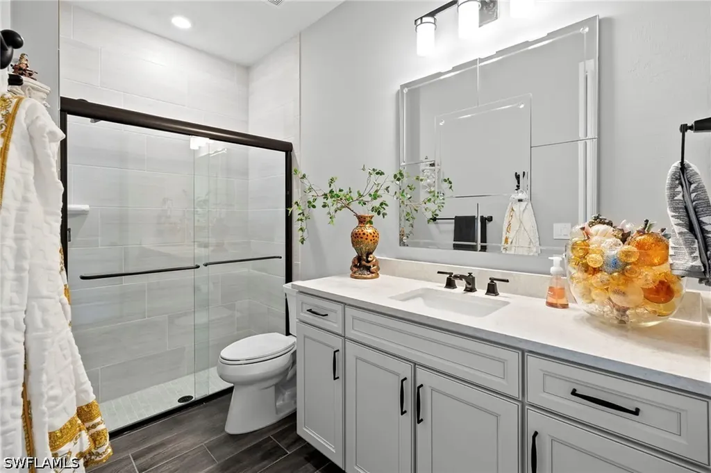 9811 Everglades Drive Naples FL 34120