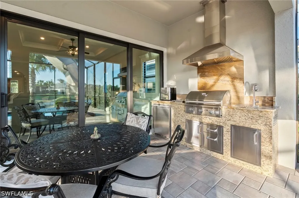 9811 Everglades Drive Naples FL 34120