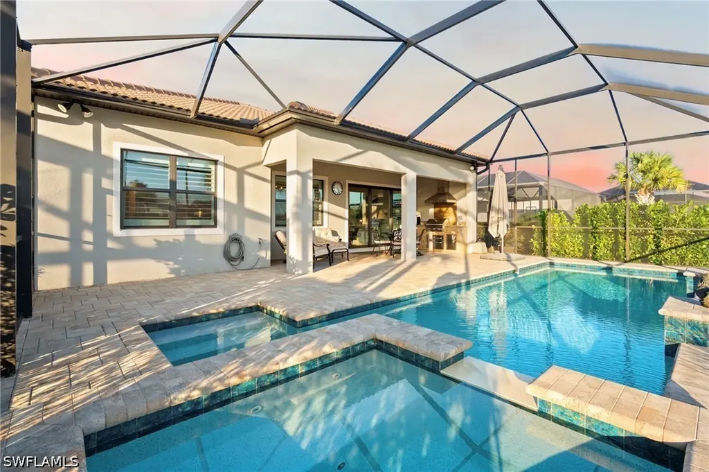 9811 Everglades Drive Naples FL 34120
