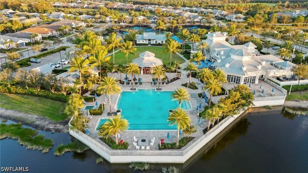 9811 Everglades Drive Naples FL 34120