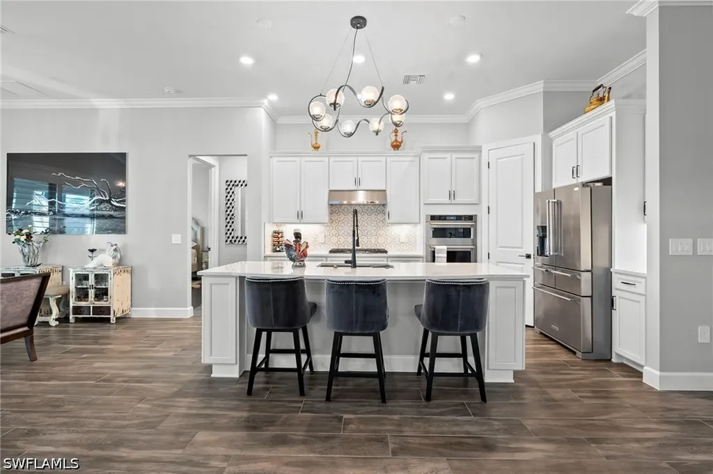 9811 Everglades Drive Naples FL 34120