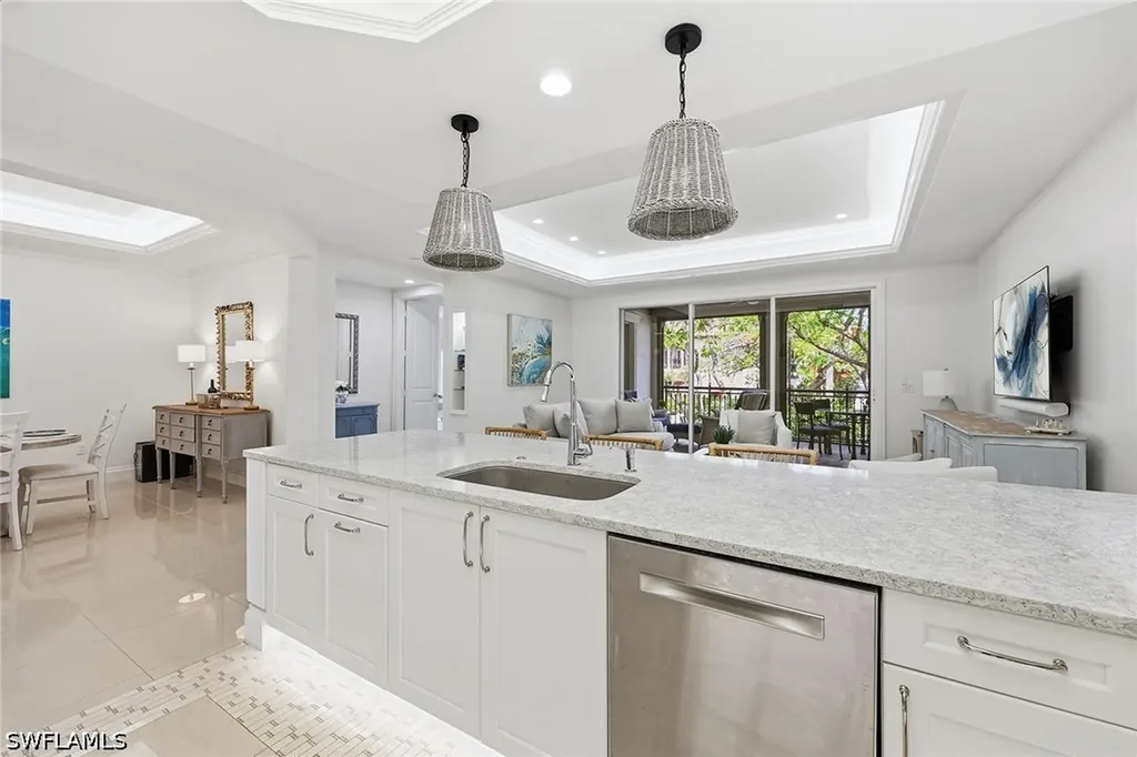 411 6th Street S Naples FL 34102