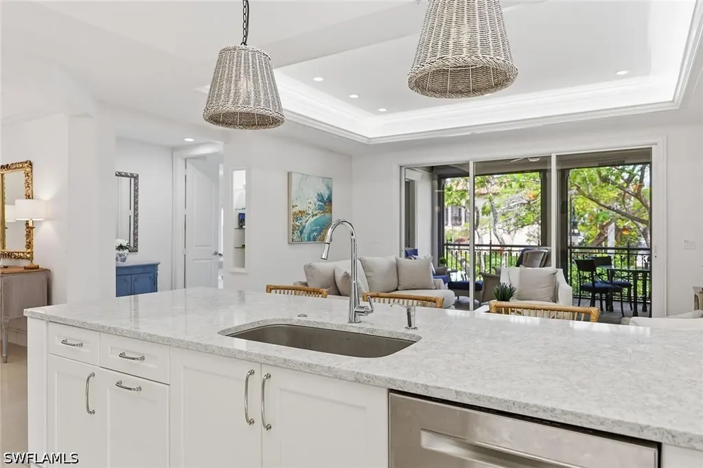 411 6th Street S Naples FL 34102