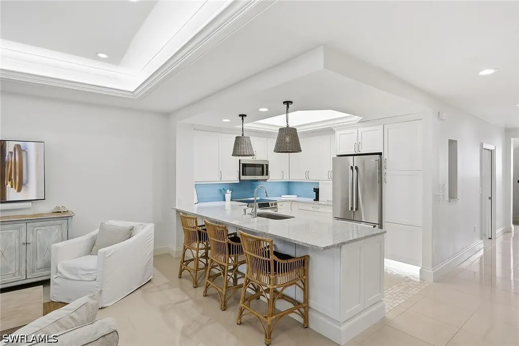 411 6th Street S Naples FL 34102