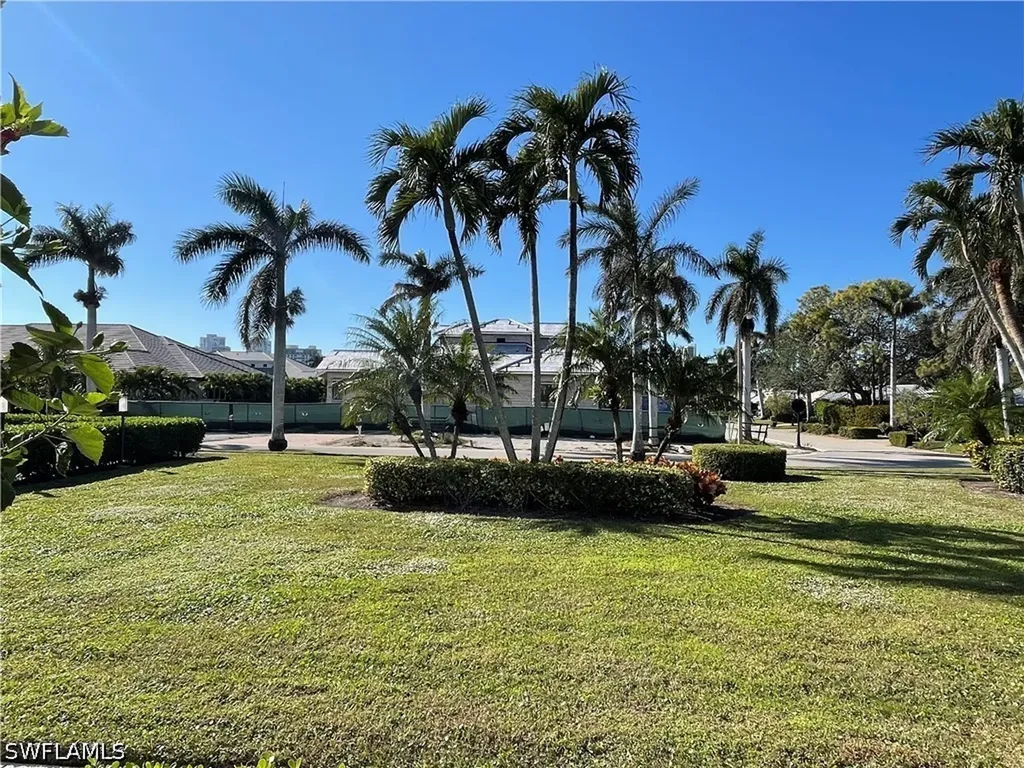 4200 Belair Lane Naples FL 34103