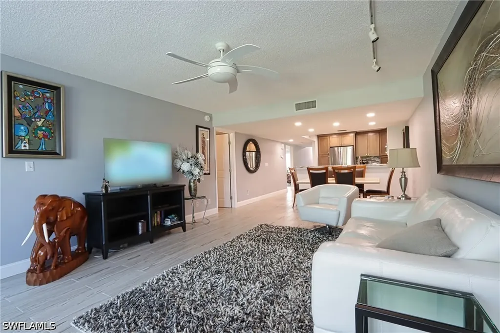 4200 Belair Lane Naples FL 34103