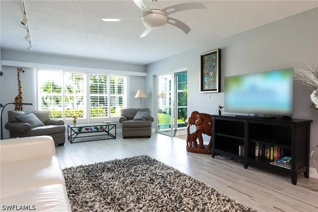 4200 Belair Lane Naples FL 34103