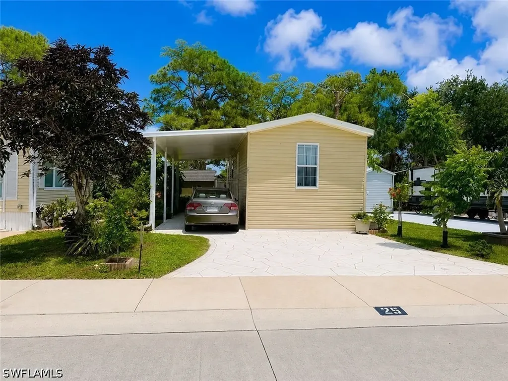 25 Bass Lane Naples FL 34114