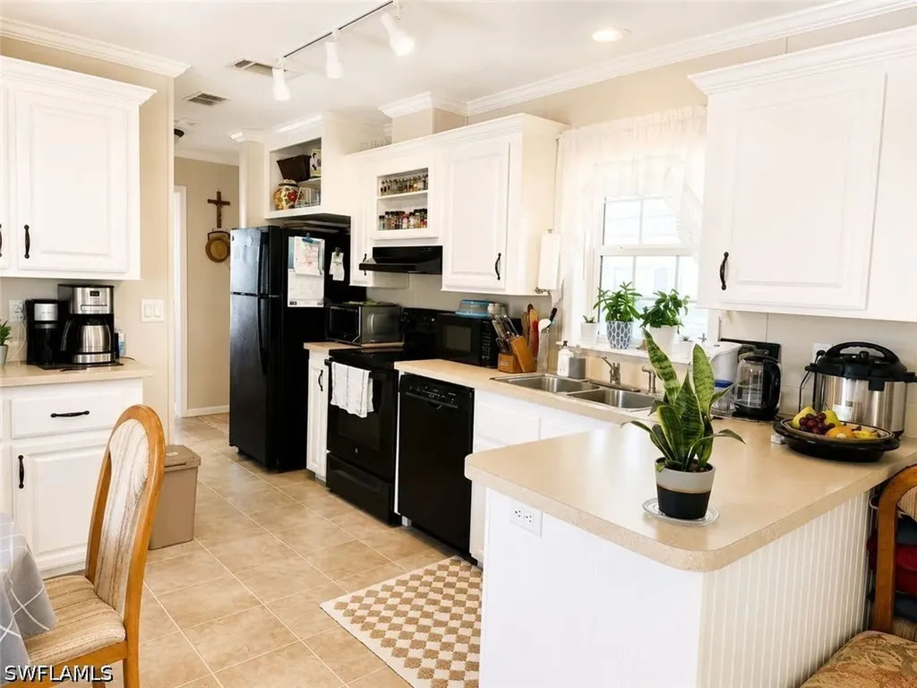 25 Bass Lane Naples FL 34114